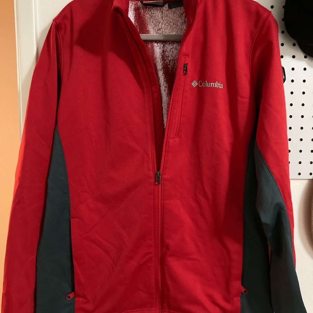Columbia red Omni tech light midlayer